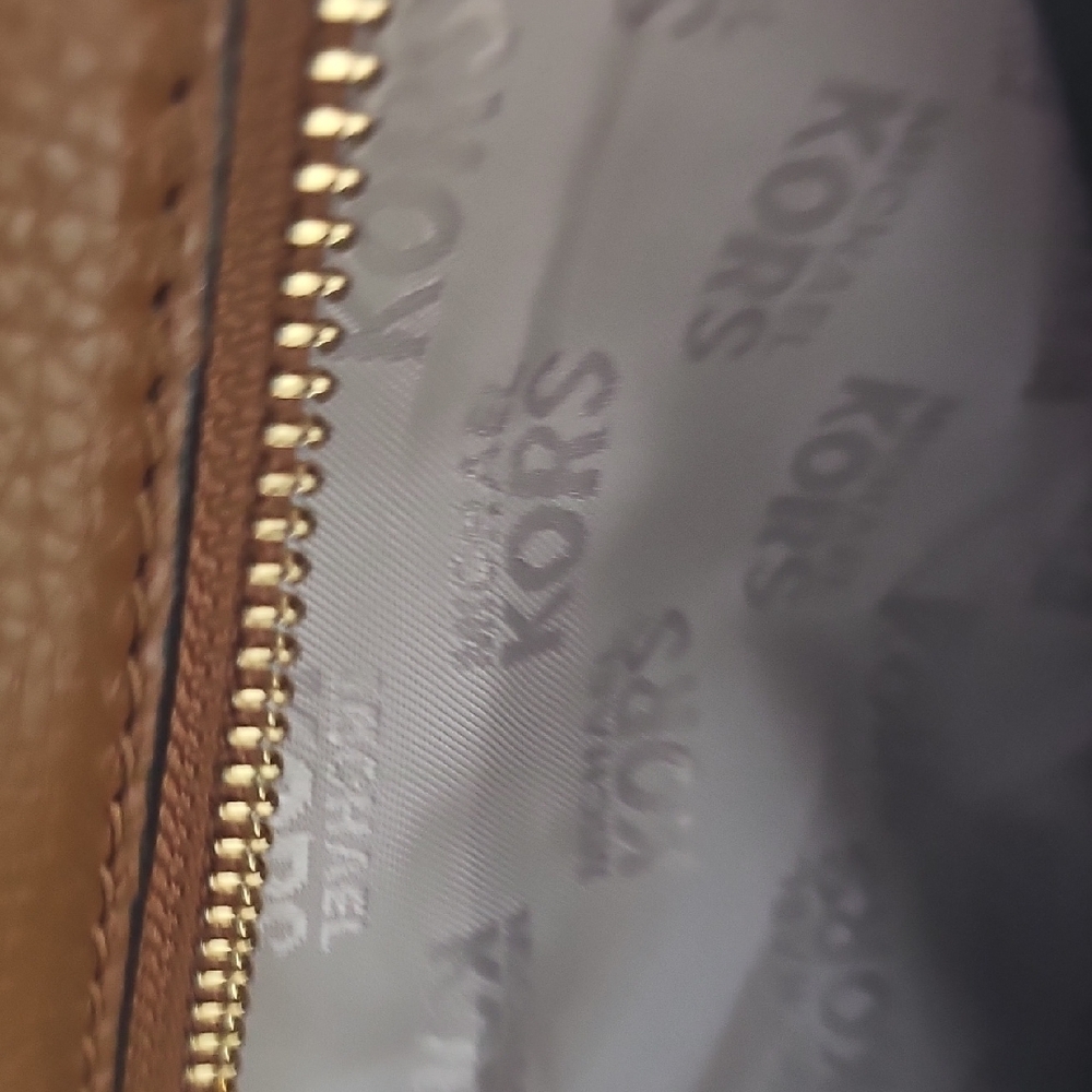 Michael Kors Brown Leather Men's Bag - Picture 5 of 10